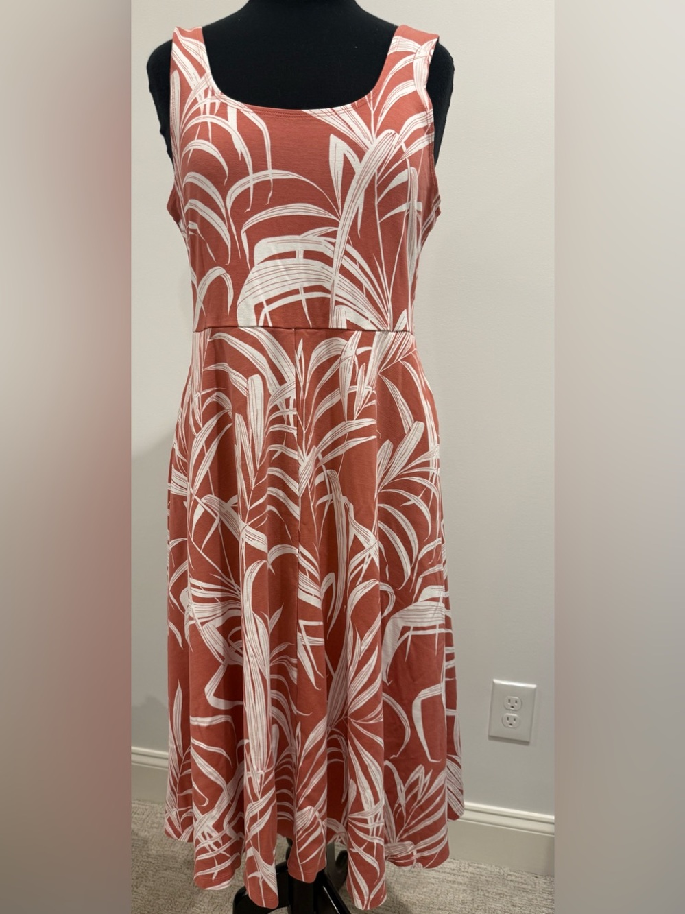 Alfani Rust and White Maxi Dress with Leaf Print